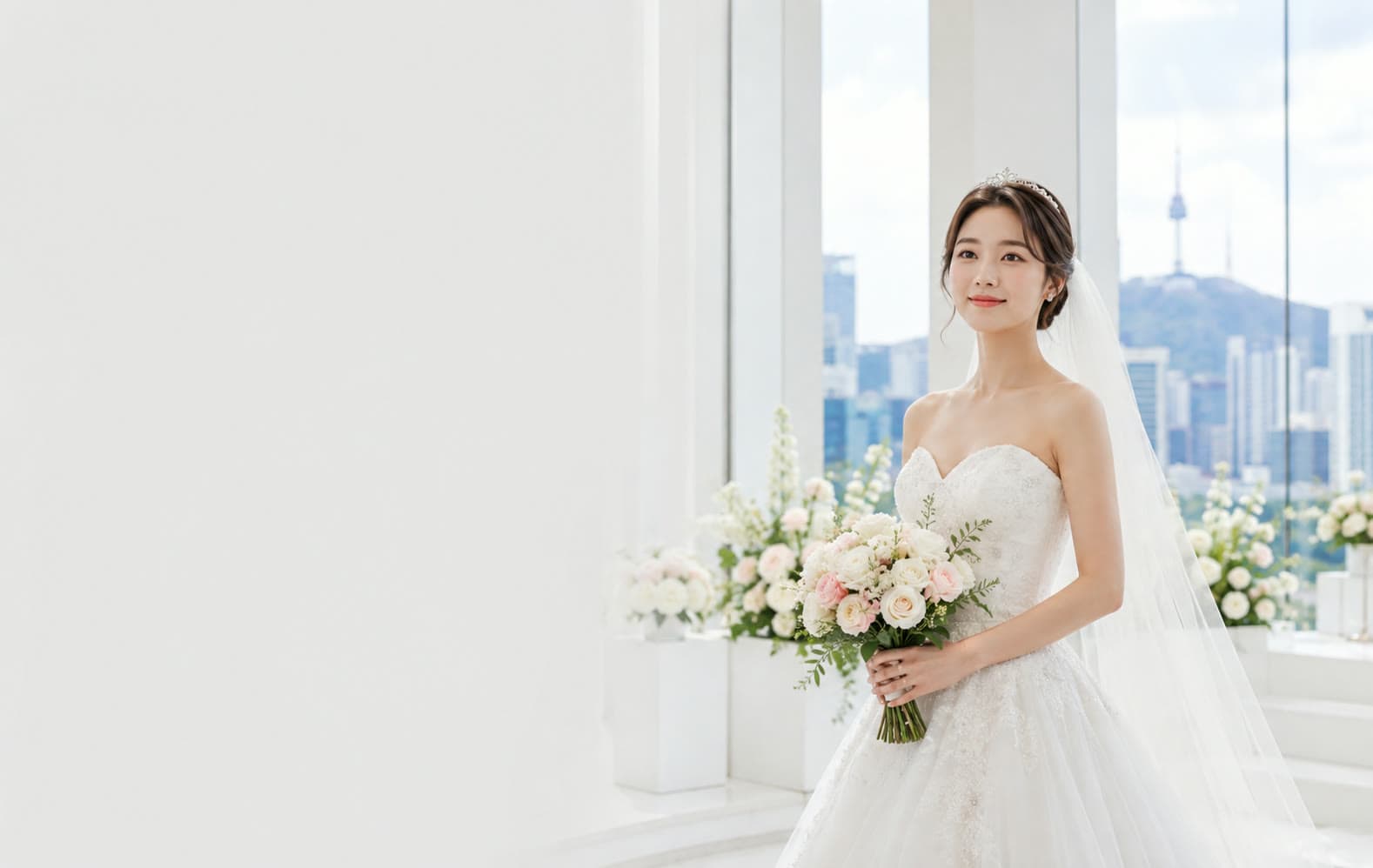 서울 남산타워 야경을 배경으로 한 신부